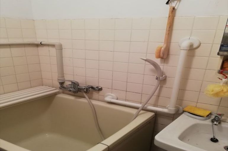 新潟市中央区で介護リフォーム 浴室に手すりを設置しました 新潟でバリアフリーや住宅リフォームについてブログで紹介しております